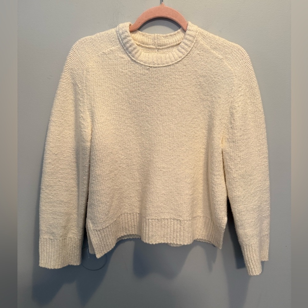 Abercrombie & Fitch Cream Minimalist Classic Sweater XS